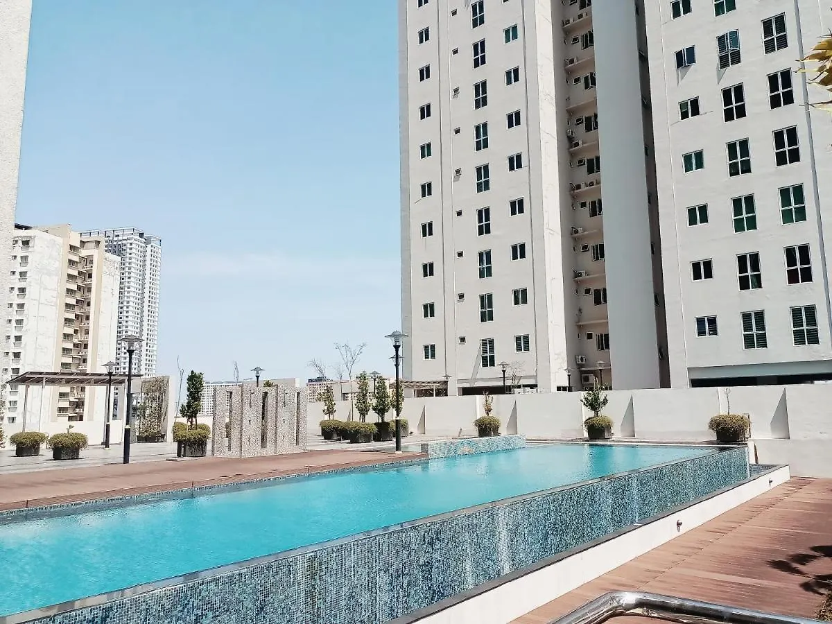 Deluxe Suites 5, 2-4 Pax , Netflix, Georgetown Jelutong ماليزيا