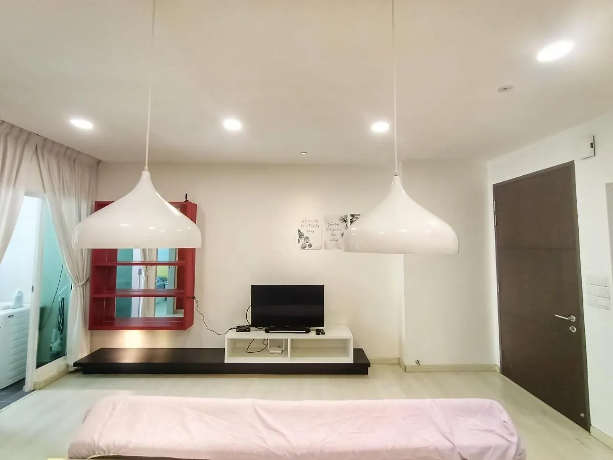Deluxe Suites 5, 2-4 Pax , Netflix, Georgetown Jelutong 0*,  ماليزيا